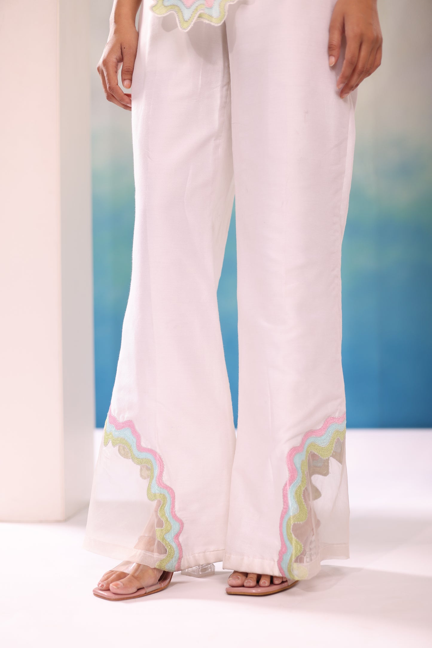 Sheer embroidered hem Coord set