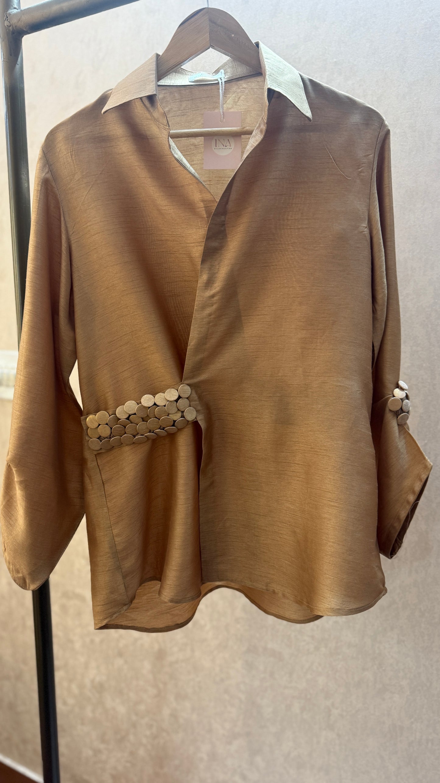 Coin-wrap shirt